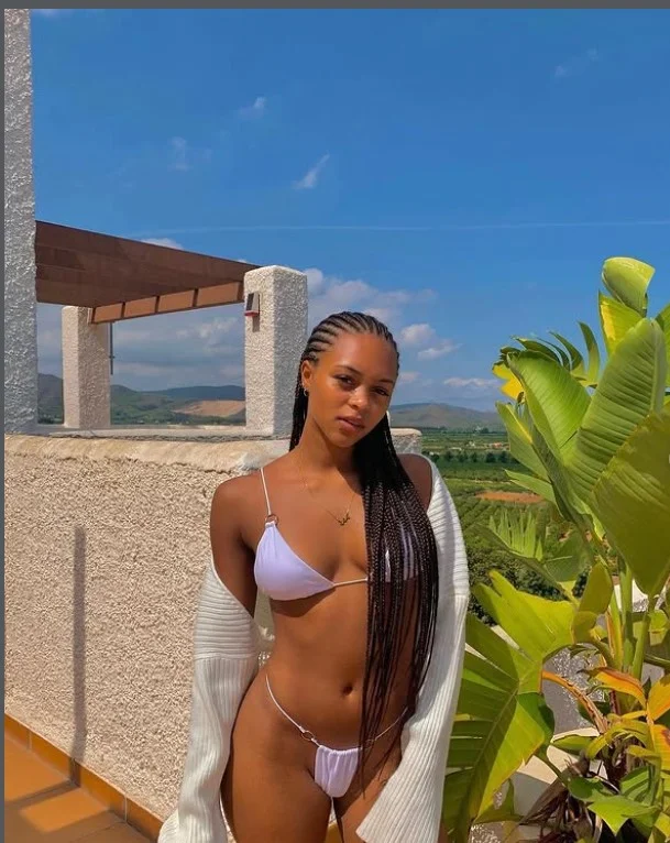 Natural looking feed in cornrows protective braid