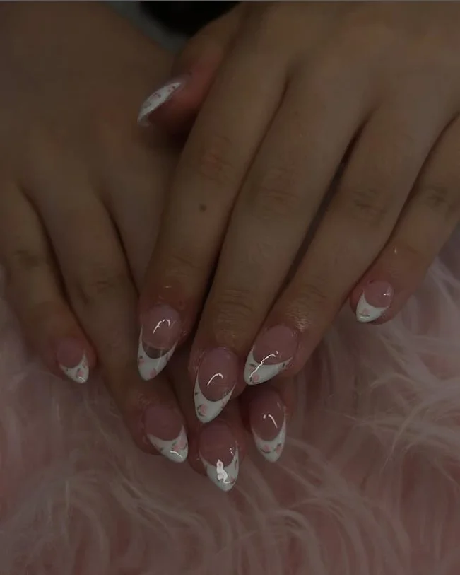 Floral pink almond french nails design romantic nail art