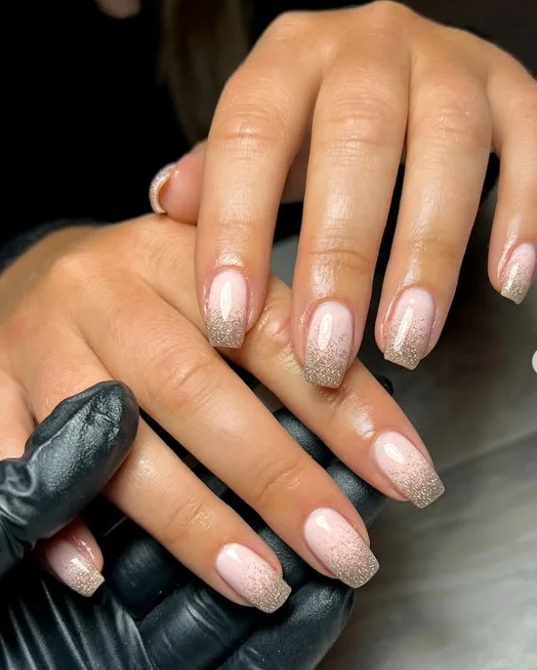 Glitter pink and white ombre nails design sparkly nail look