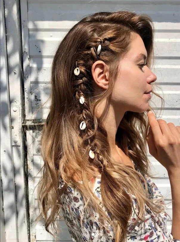 side braid cute beach hairstyle for long hair