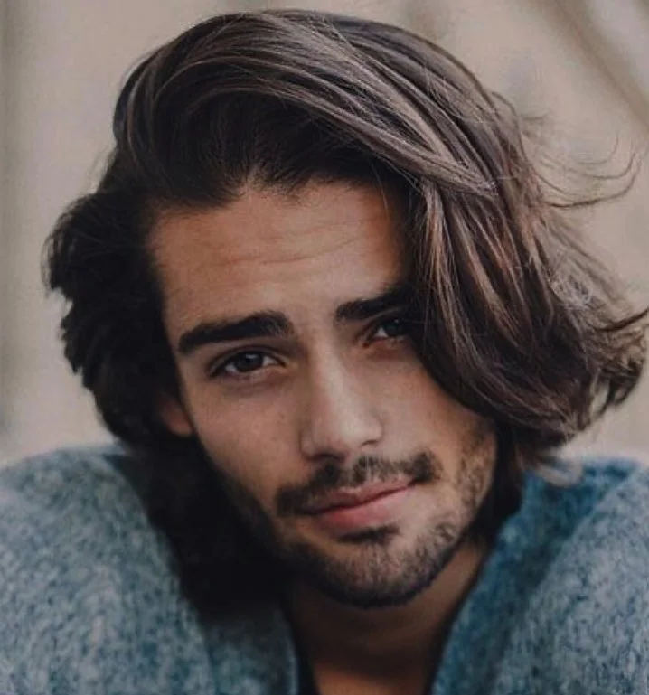 bro flow beach hairstyle for men medium hair