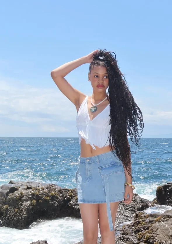 long mermaid curly beach hairstyle with flowing curls