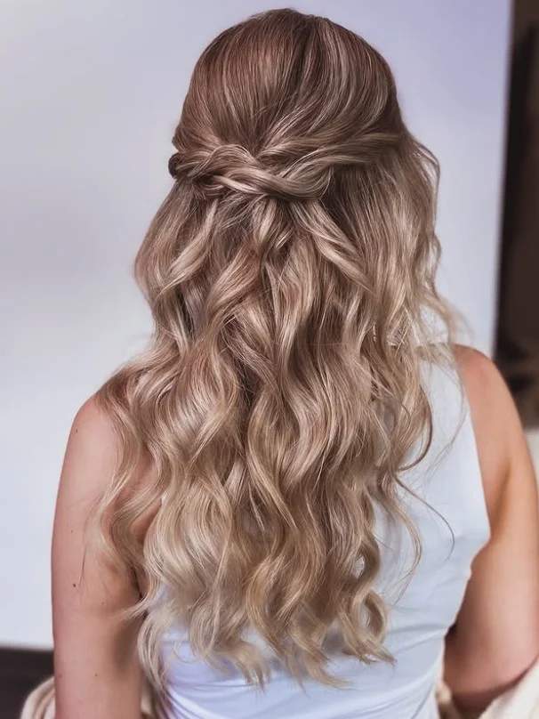 ombre beach waves hairstyle with seamless bridal color blend