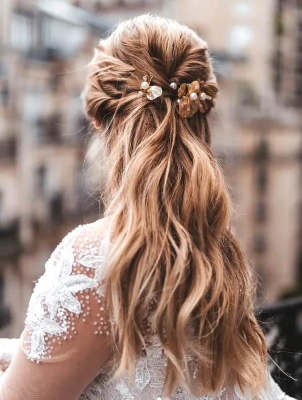 voluminous beach waves hairstyle with luxurious bridal body and movement