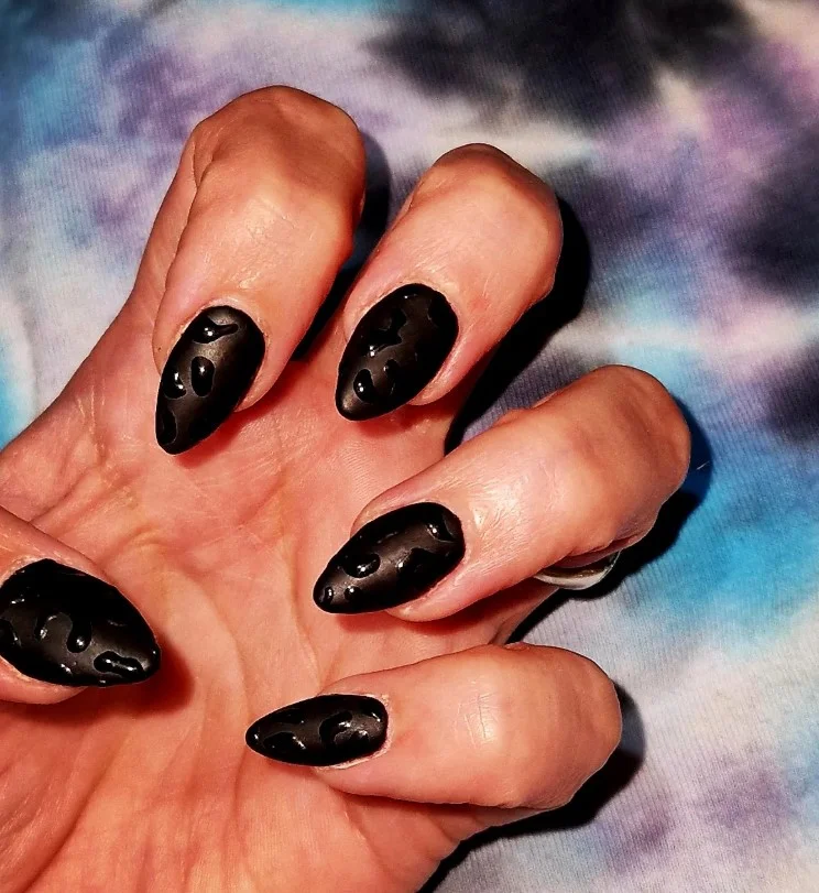 Black almond nails design matte and gloss combo texture contrast stylish manicure