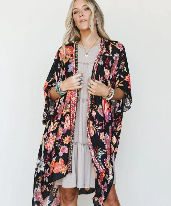 lightweight kimono layered modest summer outfit inspiration