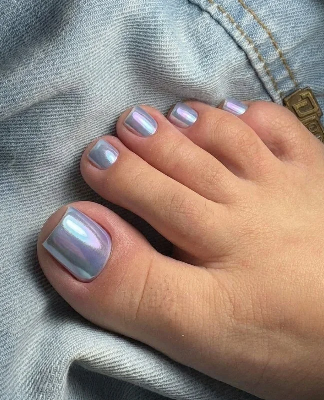 Aura toe nail designs with soft blended color creating a subtle glowing effect.