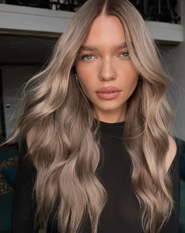 Mushroom brown hair with cool muted brown, beige, and gray tones for a smoky finish